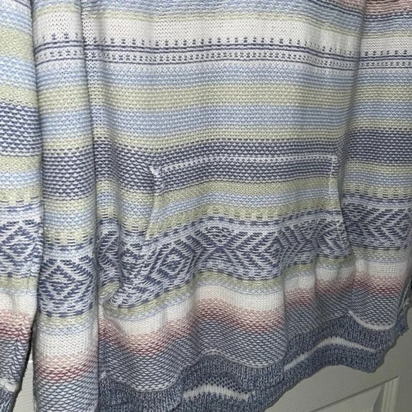 Northern Reflections Patterned Hoodie - Picture 5 of 6